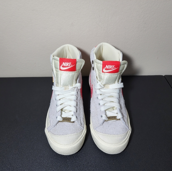 Nike Blazer Mid '77(GS) Premium Shoes Sail Coconut DO7226-100 Youth Size 4Y - Picture 7 of 11